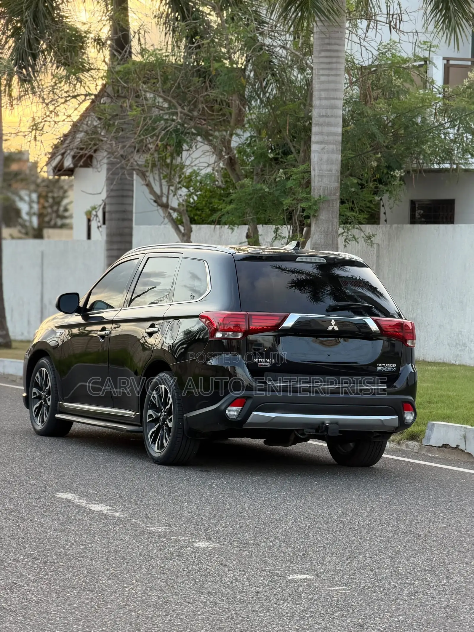 Mitsubishi Outlander 2.0 PHEV AWD 2018 Black