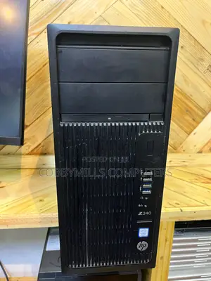 Desktop Computer HP Z240 16GB Intel Core i7 HDD+SSD 256GB