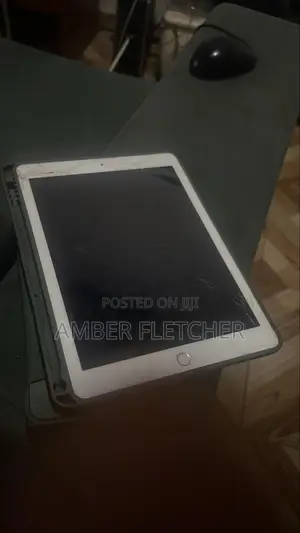 Apple iPad Wi-Fi +3G 128 GB Silver