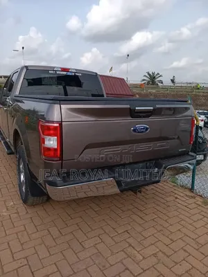 Ford F-150 Lariat 4x4 SuperCab Styleside 6.5 ft. box 145 in. WB 2018