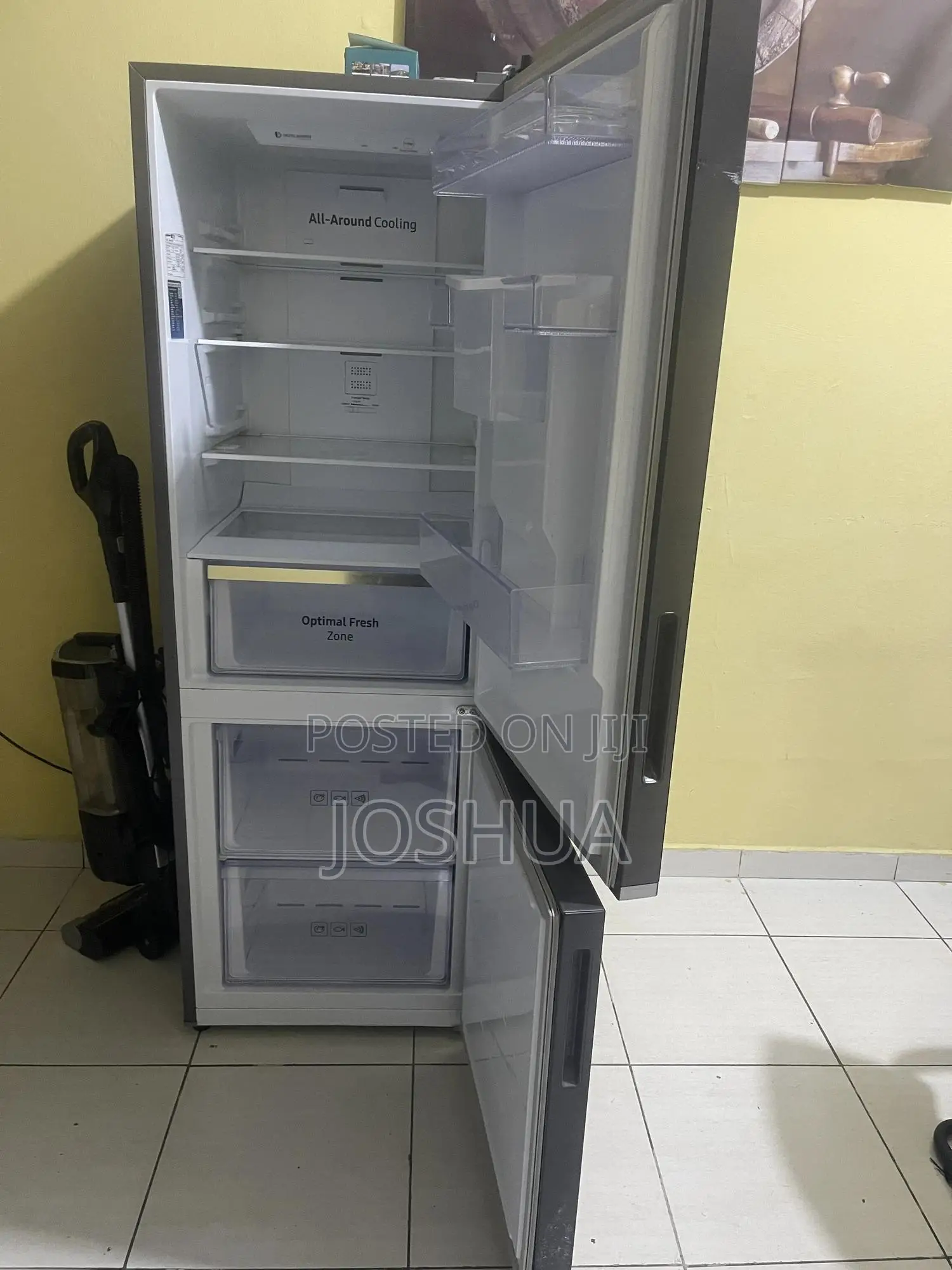 Samsung Fridge New With Easy Access Dispenser