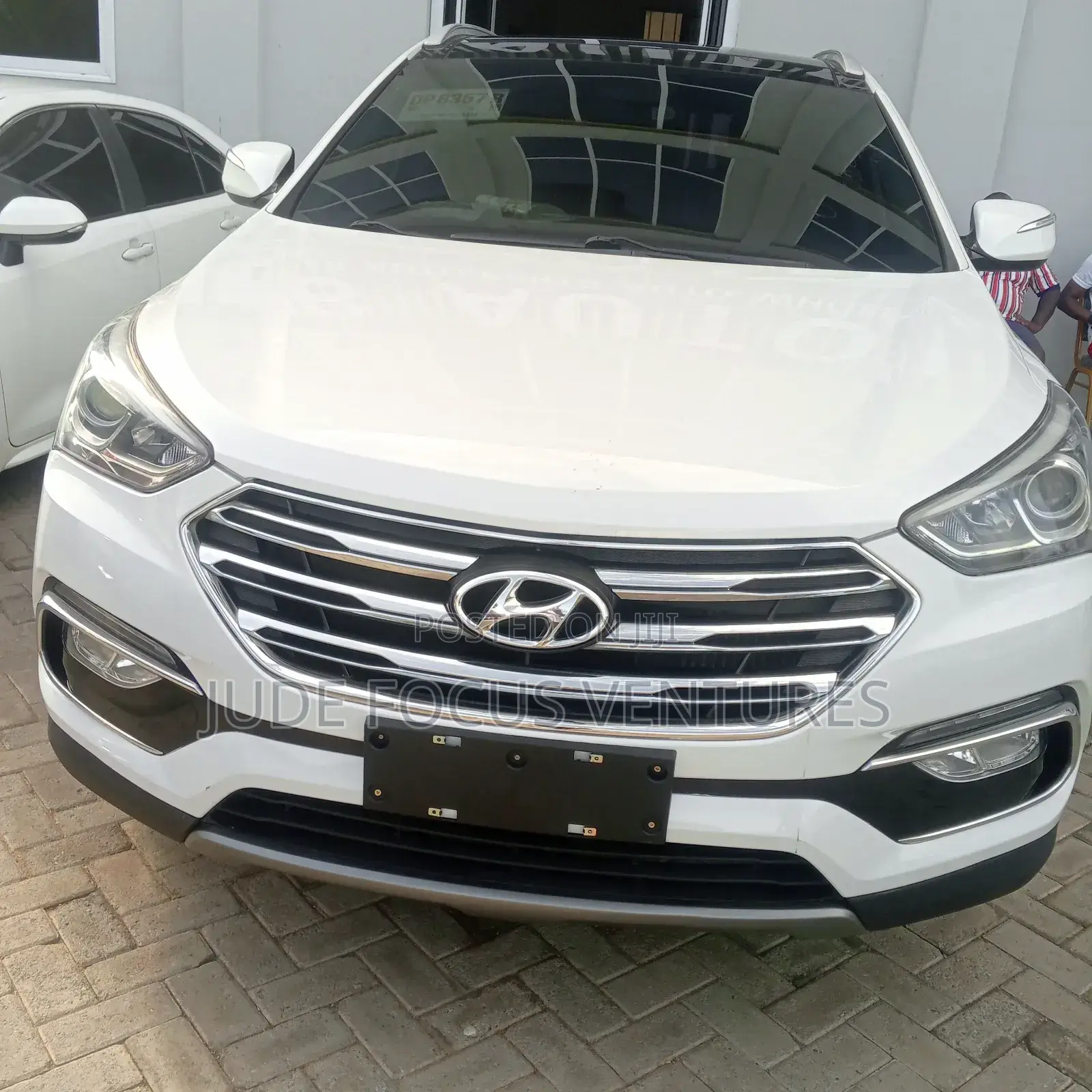 Hyundai Santa Fe 2017 White