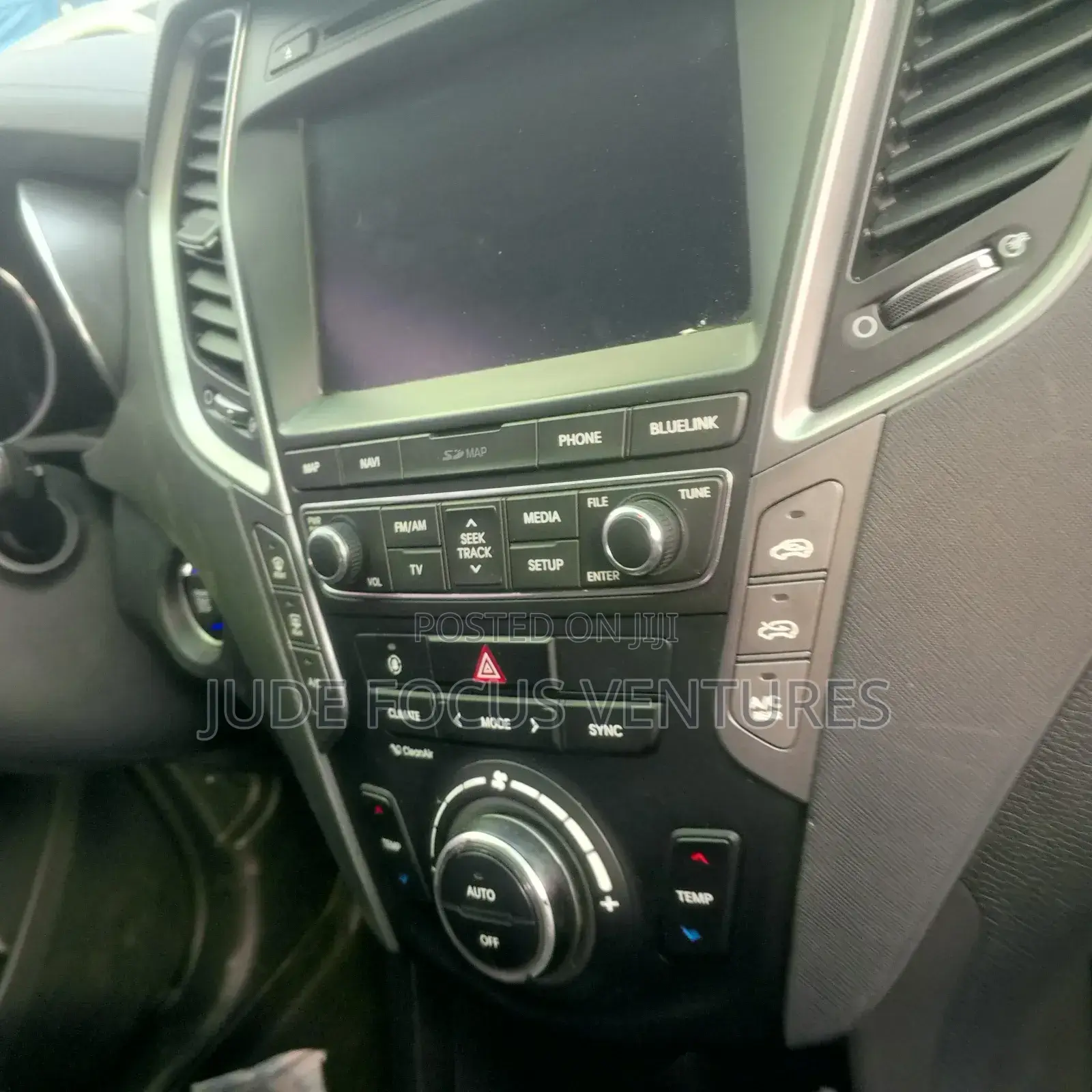 Hyundai Santa Fe 2017 White