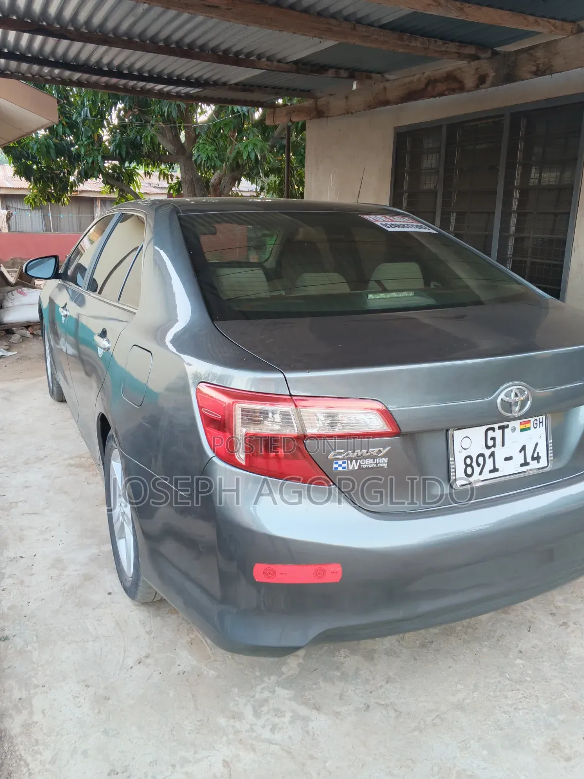 Toyota Camry LE 4dr Sedan (2.5L 4cyl 6A) 2012 Gray