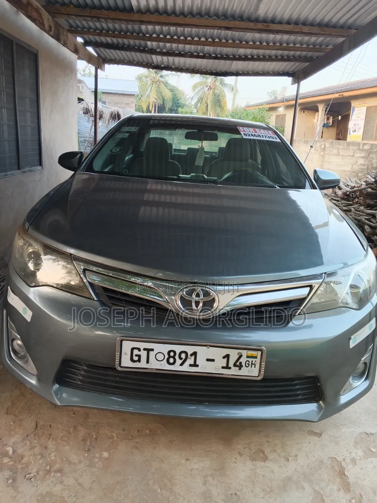 Toyota Camry LE 4dr Sedan (2.5L 4cyl 6A) 2012 Gray