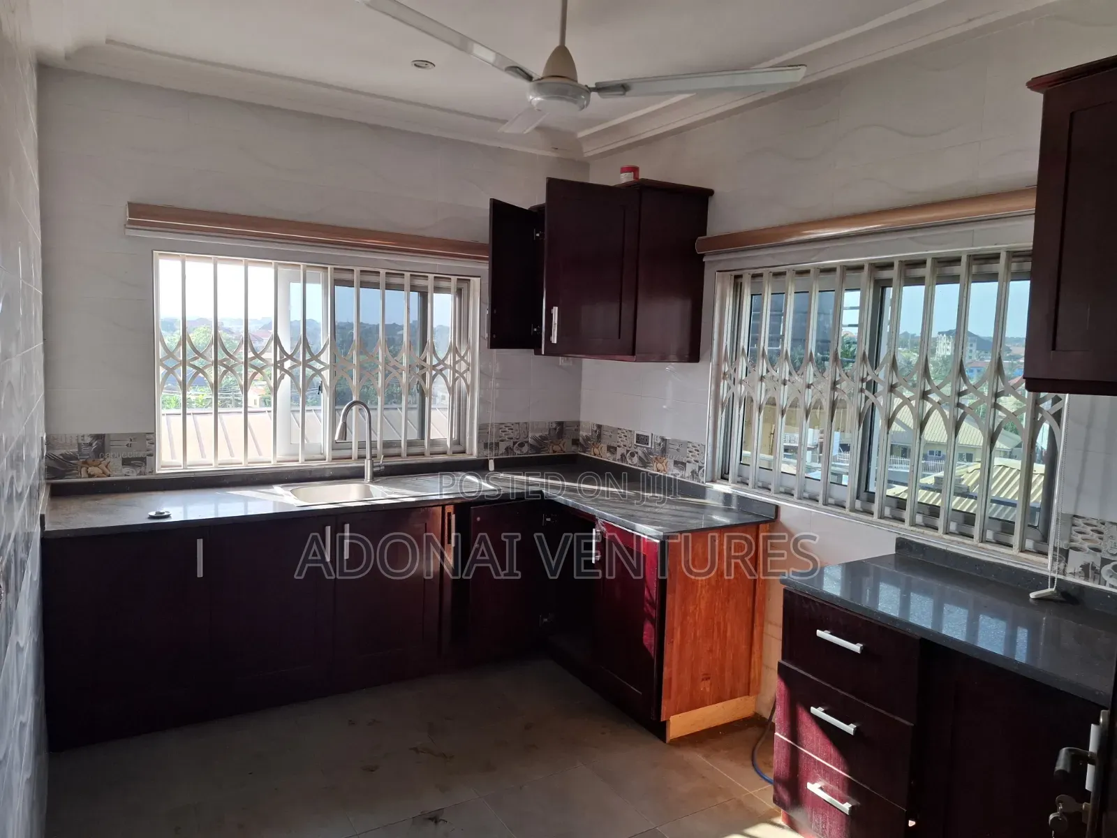 2bdrm Apartment in Ahodwo  Sokoban, Kumasi Metropolitan for rent