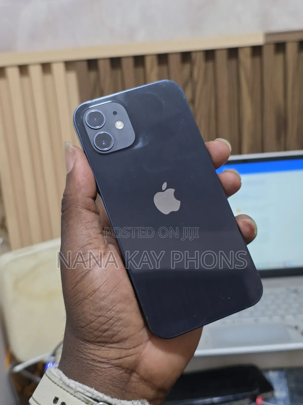 Apple iPhone 12 64 GB Black