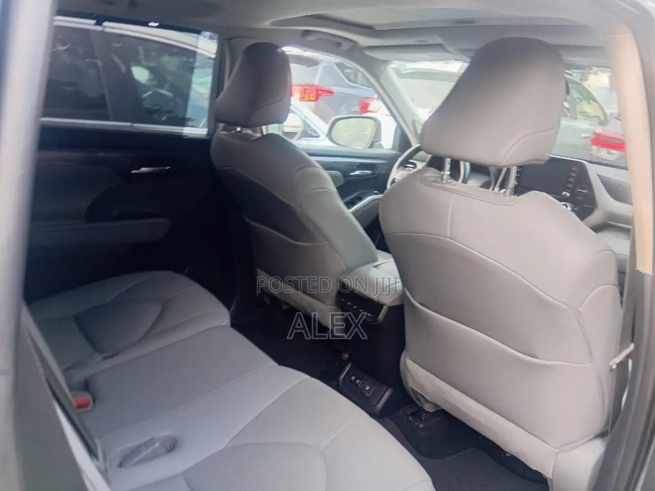 Toyota Highlander XLE AWD 2020 Gray