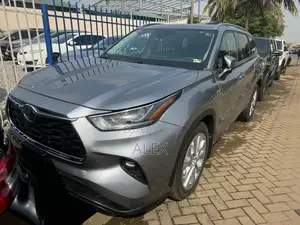 Toyota Highlander XLE AWD 2020 Gray