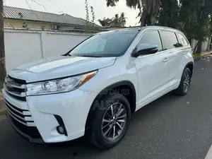 Toyota Highlander Limited 2019 White