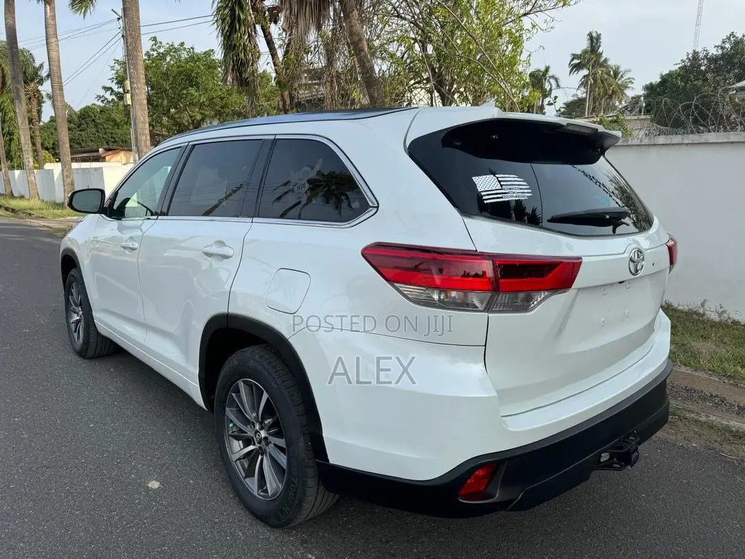 Toyota Highlander Limited 2019 White
