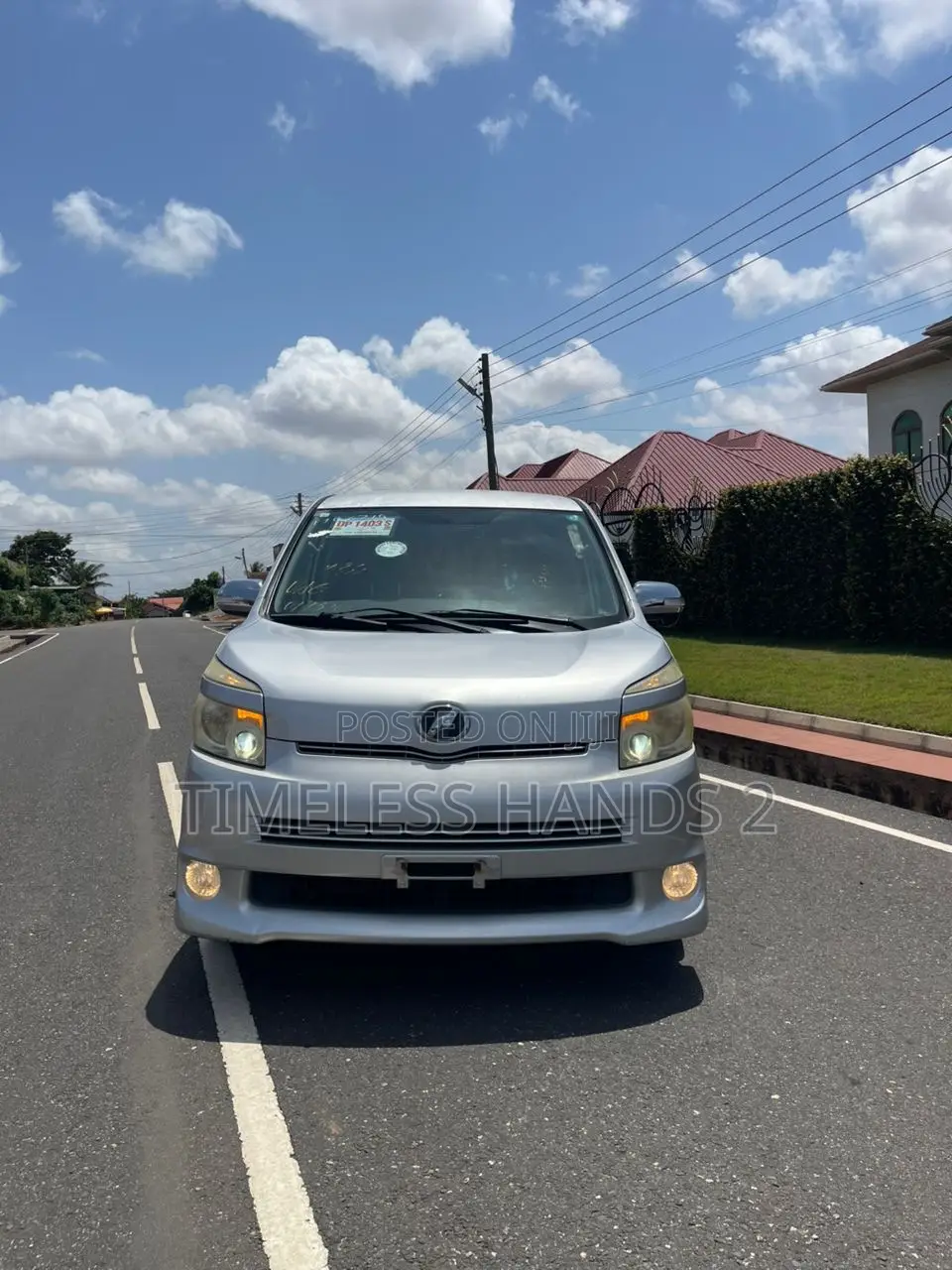 Toyota Voxy 2011 Silver