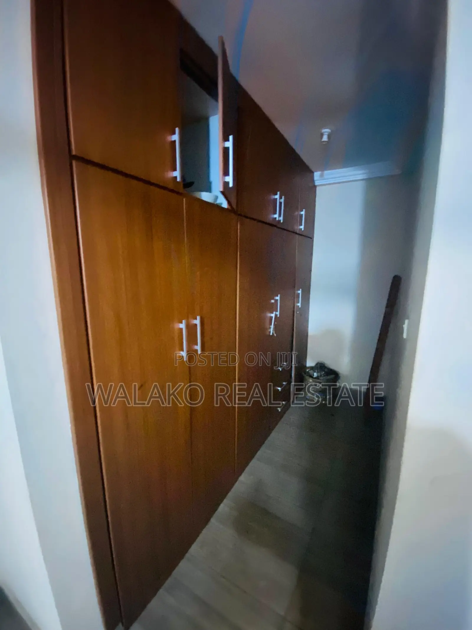 4bdrm House in Lapaz for rent