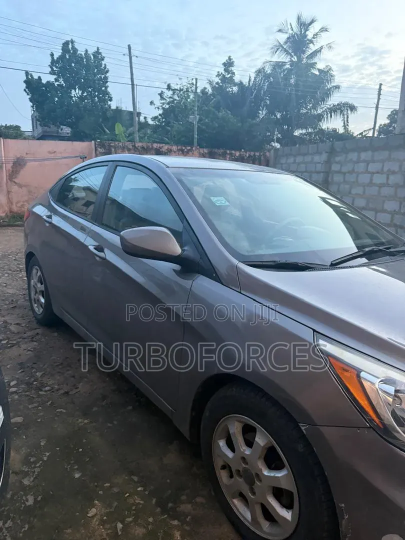Hyundai Accent GLS 4dr Sedan (1.6L 4cyl 6A) 2015 Gray
