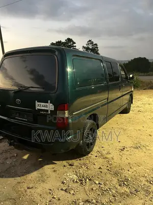 Toyota HiAce 2008 Green