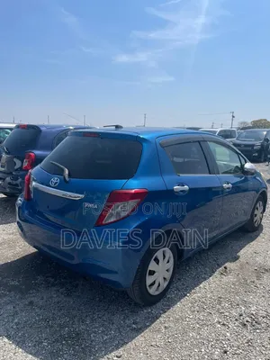 Toyota Vitz 1.3 AWD 3dr 2010 Blue
