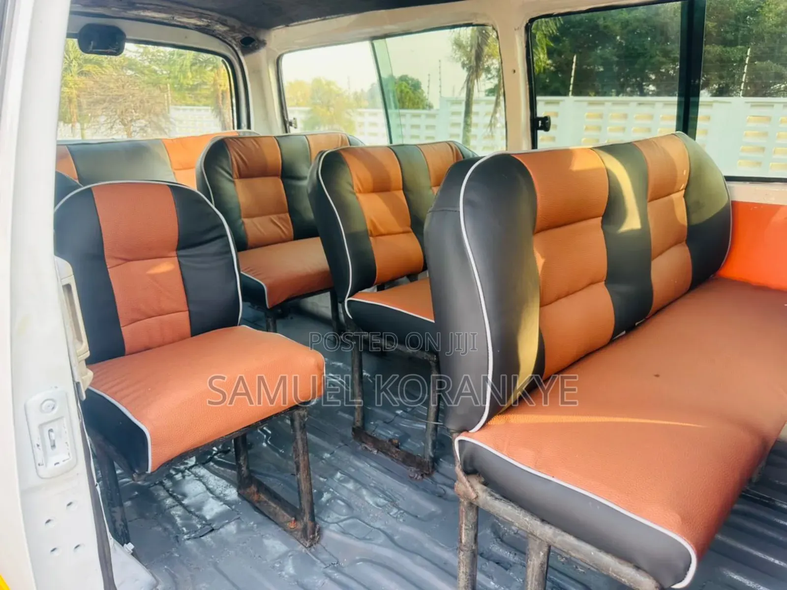 Toyota HiAce 2010 White