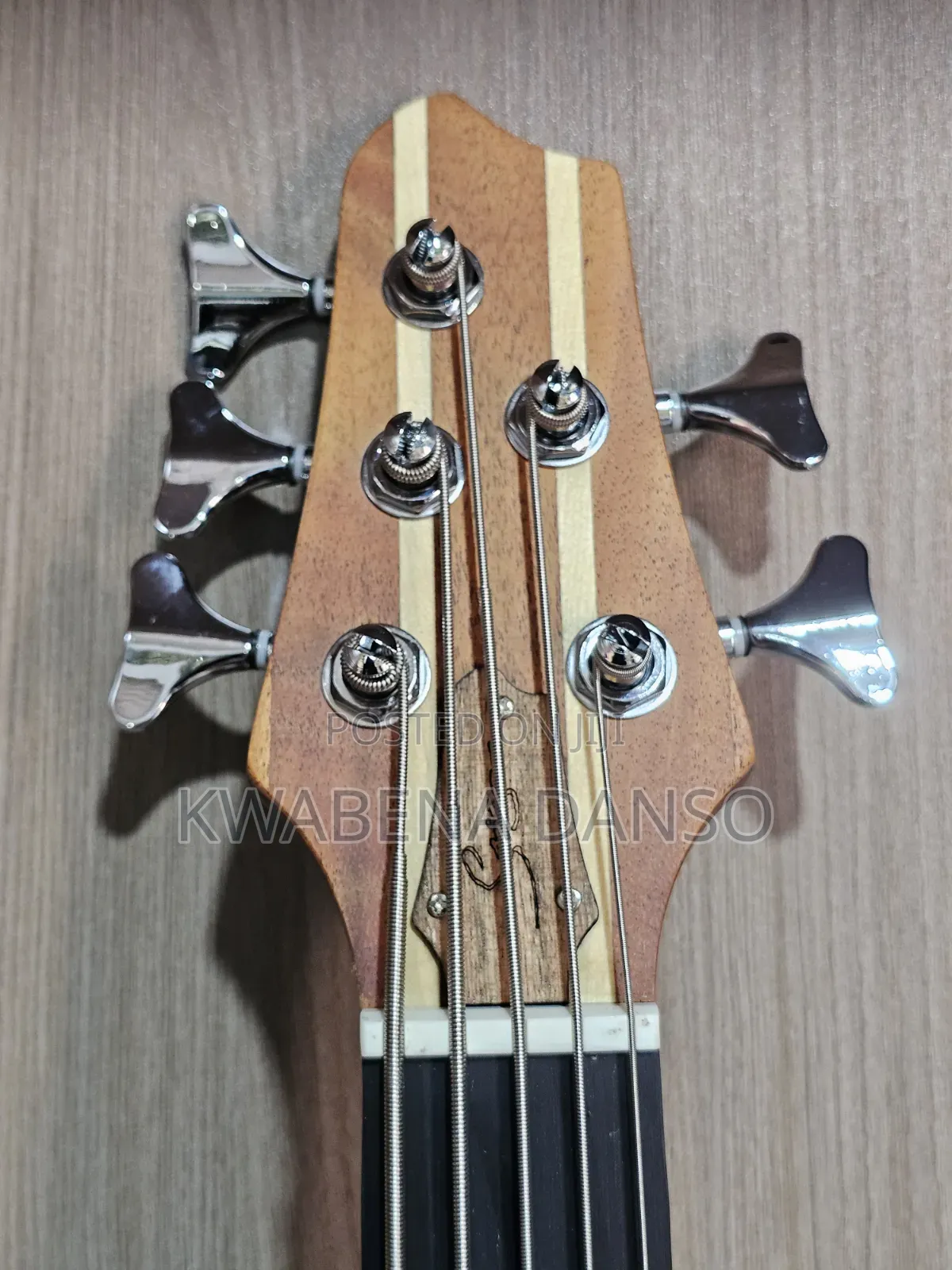 Smiger G-B50-T5 5 Strings Bass Guitar