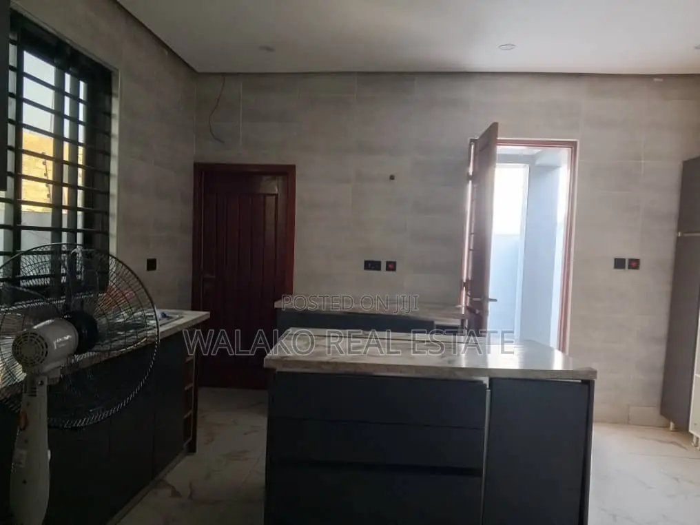 3bdrm House in Ablekuma for sale