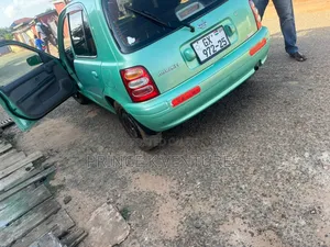 Nissan March 1.2 FWD 2005 Green