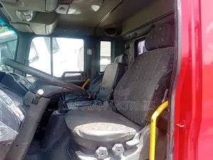 Hyundai 5ton (8 Holes Big Light)