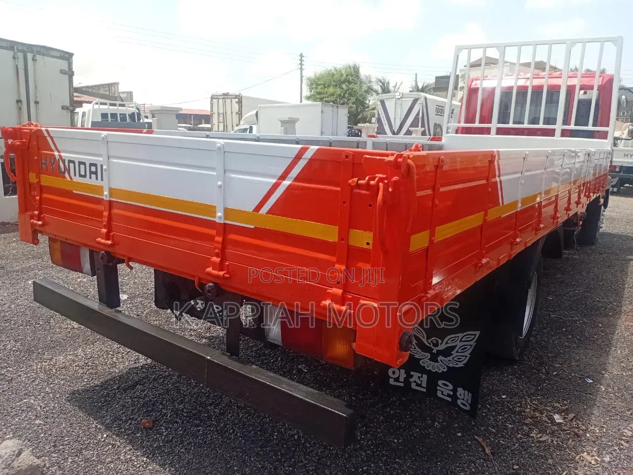 Hyundai 5ton (8 Holes Big Light)
