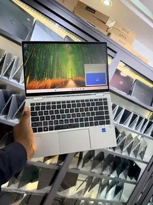 Laptop HP EliteBook 1040 G8 32GB Intel Core i7 SSD 512GB