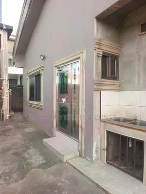3bdrm Apartment in Whitehouse, Pokuase for rent