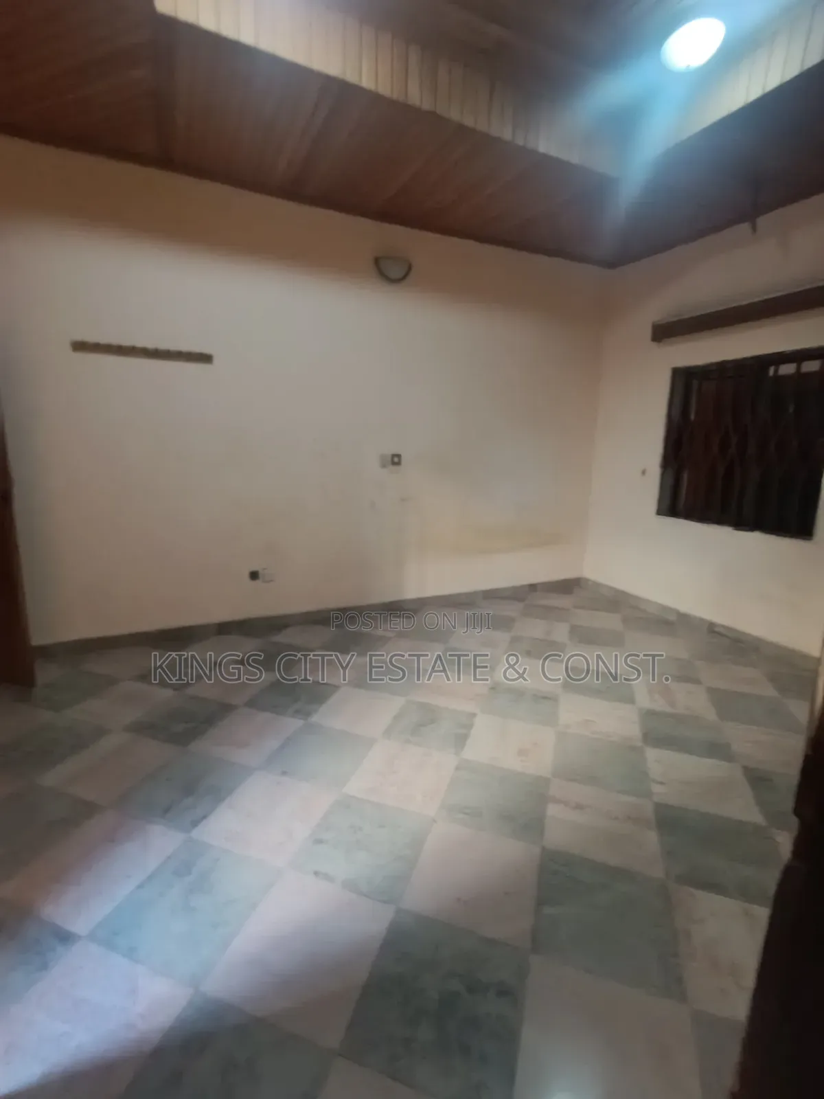 3bdrm Apartment in Whitehouse, Pokuase for rent
