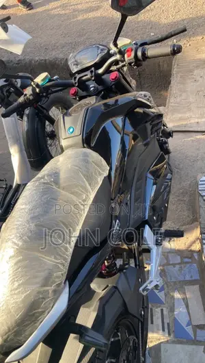 New Yamaha 2025 Black