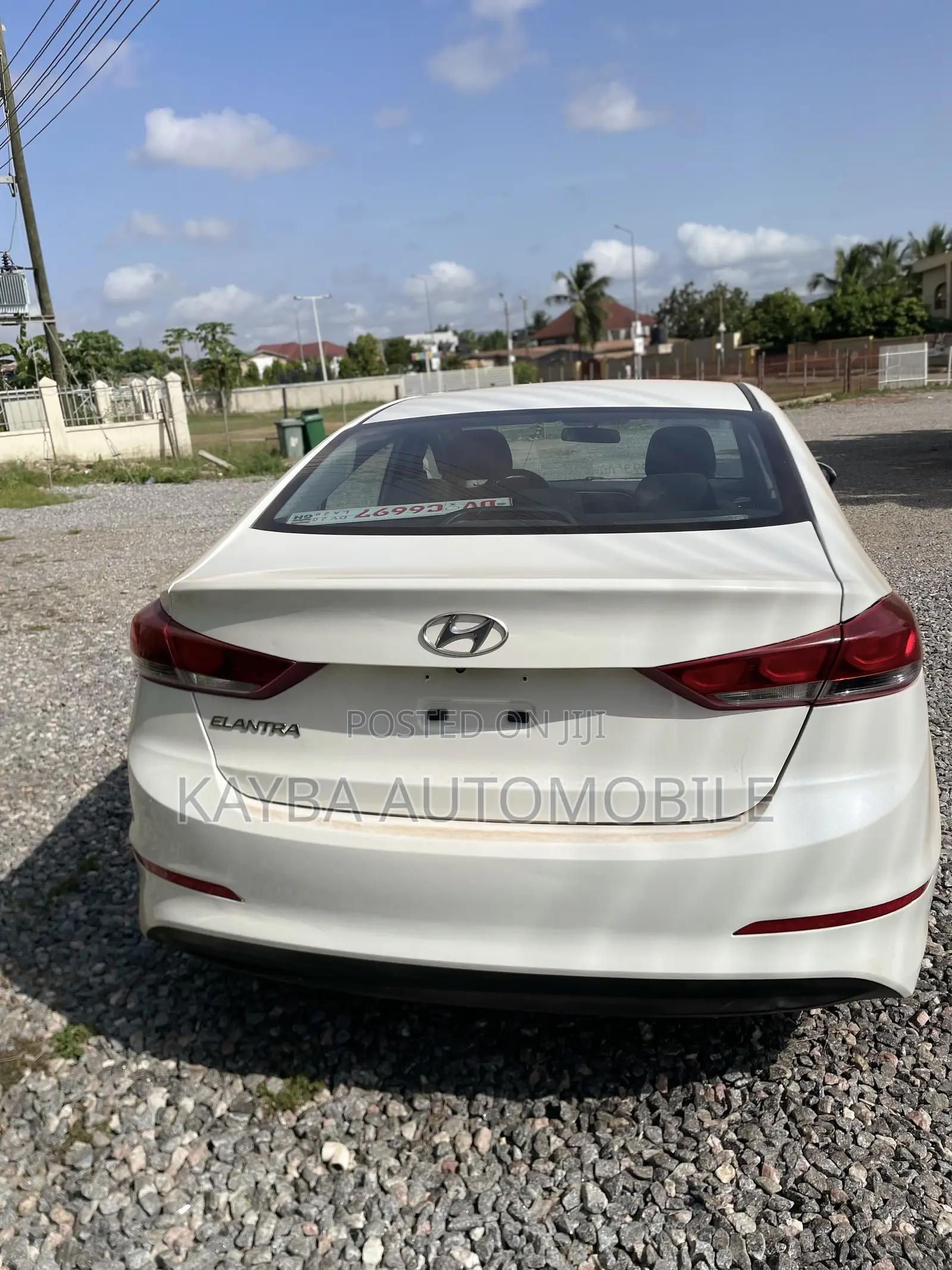 Hyundai Elantra 2017 White