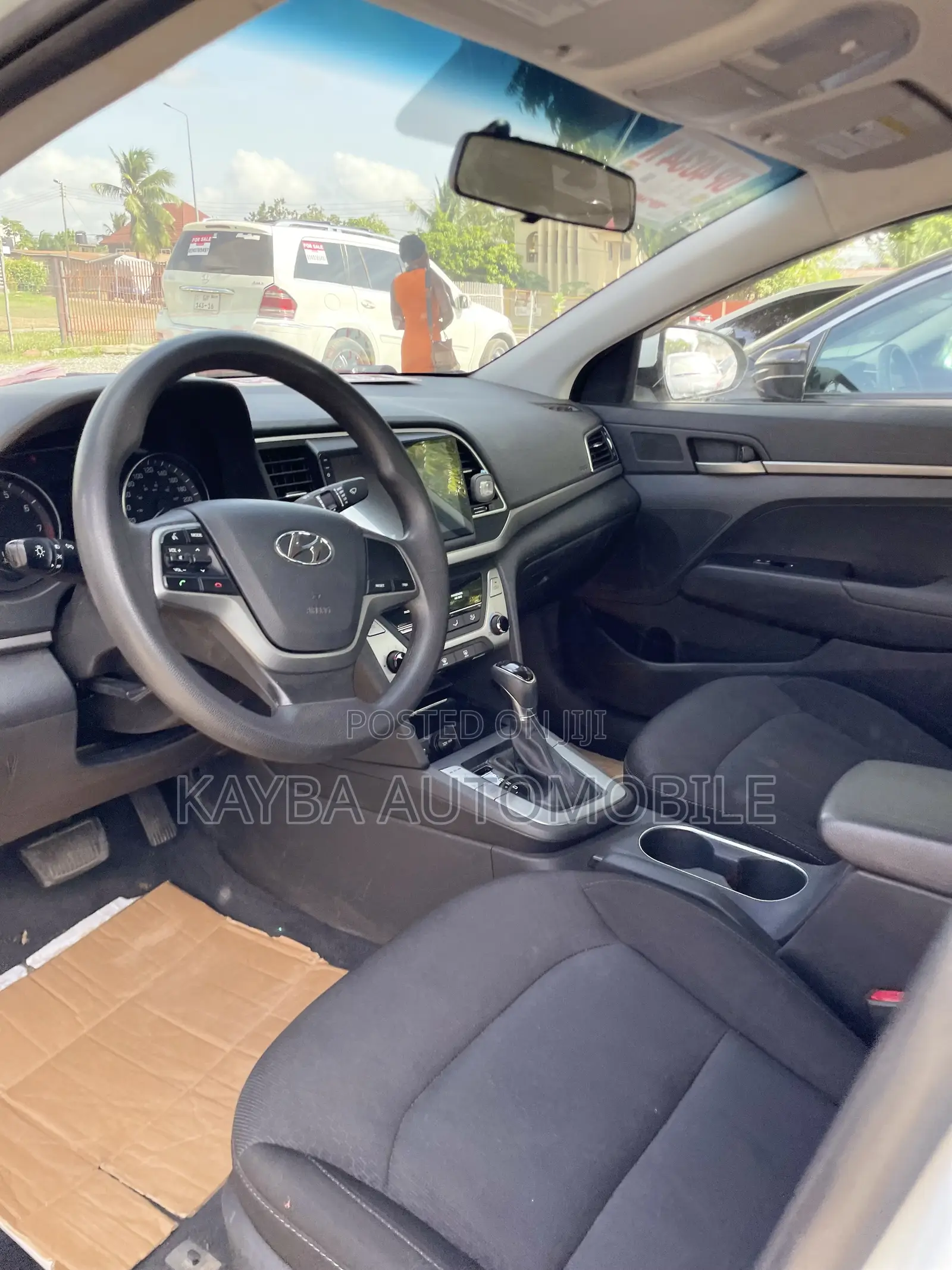 Hyundai Elantra 2017 White