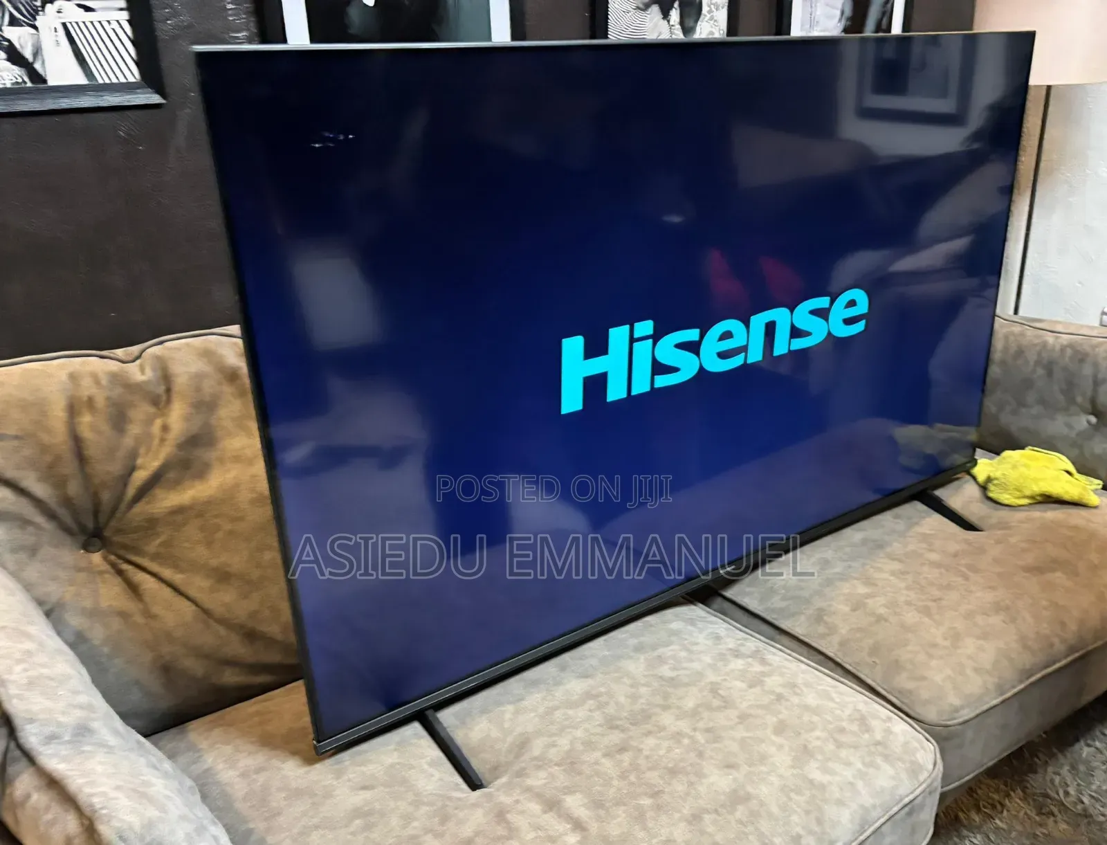 Hisense 55inches Qled Smart 4kuhd.