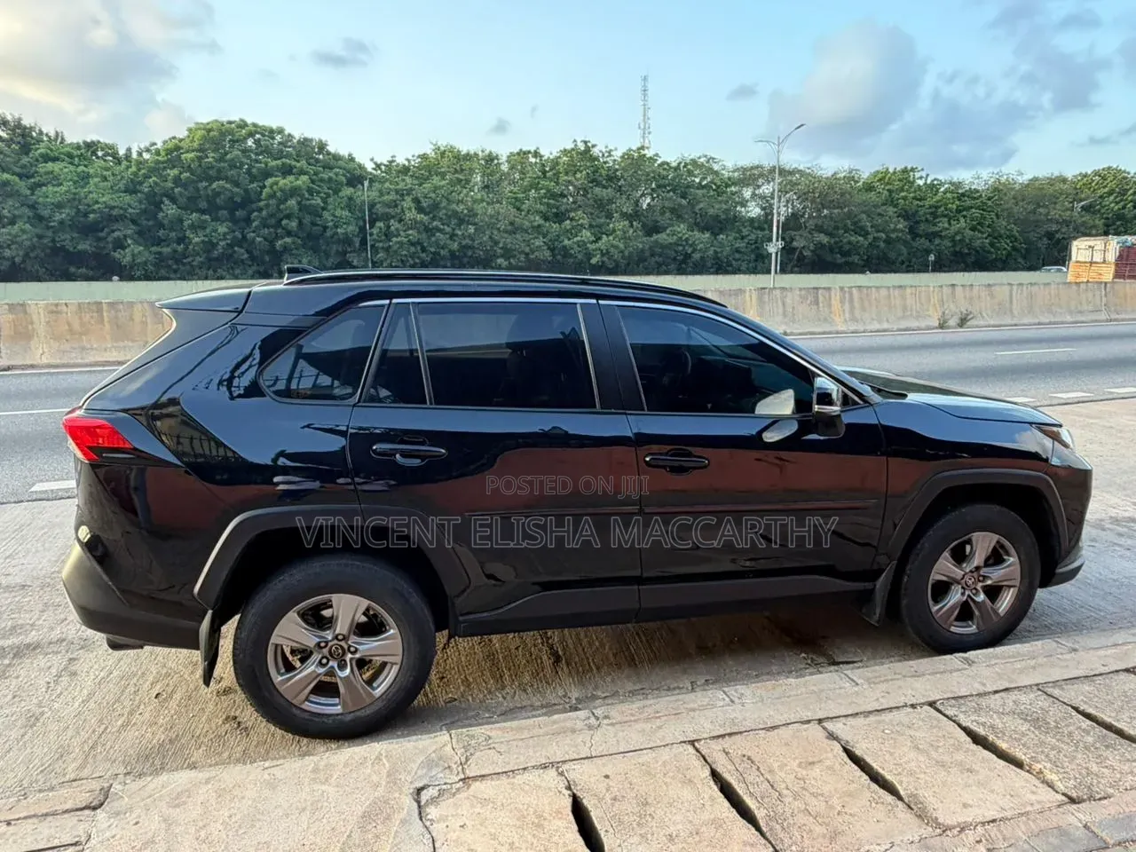 Toyota RAV4 2022 Black