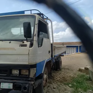 Hyundai Mighty 1