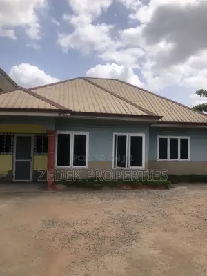 3bdrm House in Kwabenya, Ashomang Estate for rent