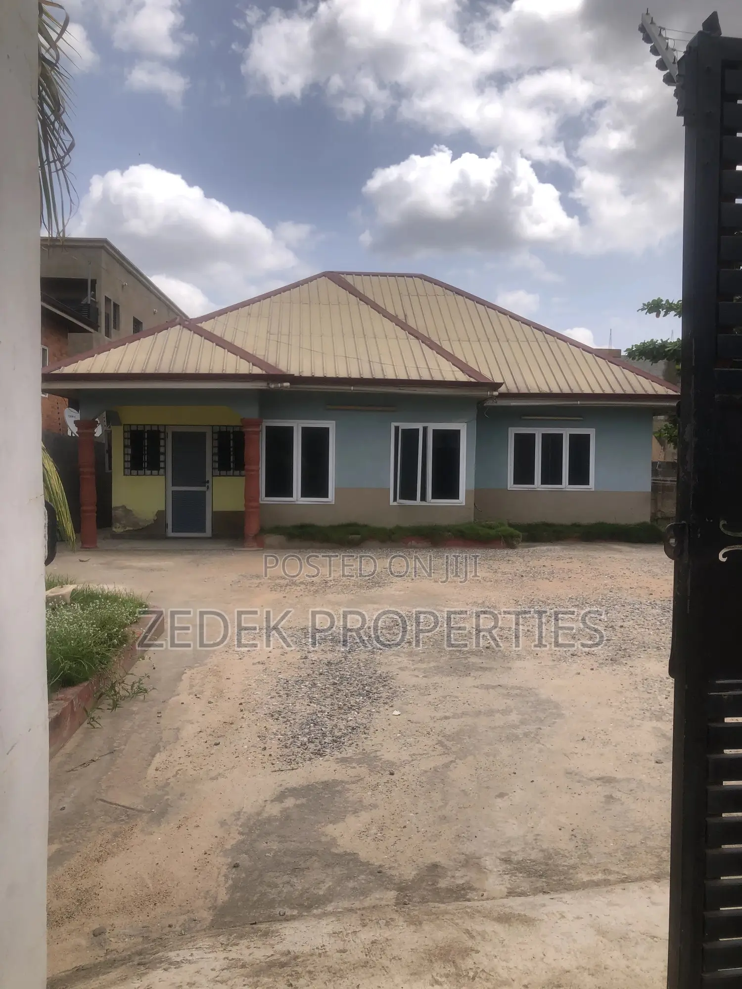 3bdrm House in Kwabenya, Ashomang Estate for rent