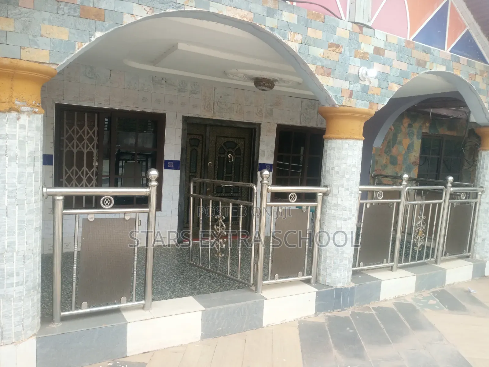 Furnished 12bdrm Apartment in Kumasi Metropolitan for sale