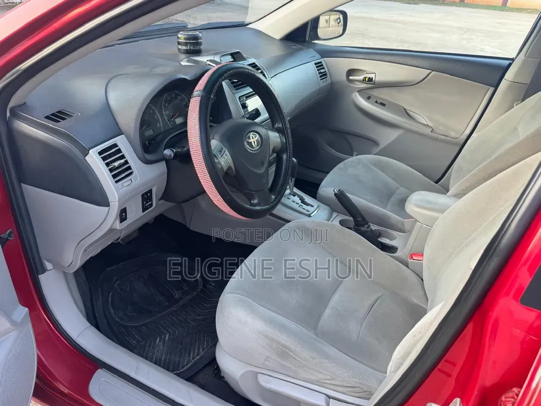 Toyota Corolla 2012 Red