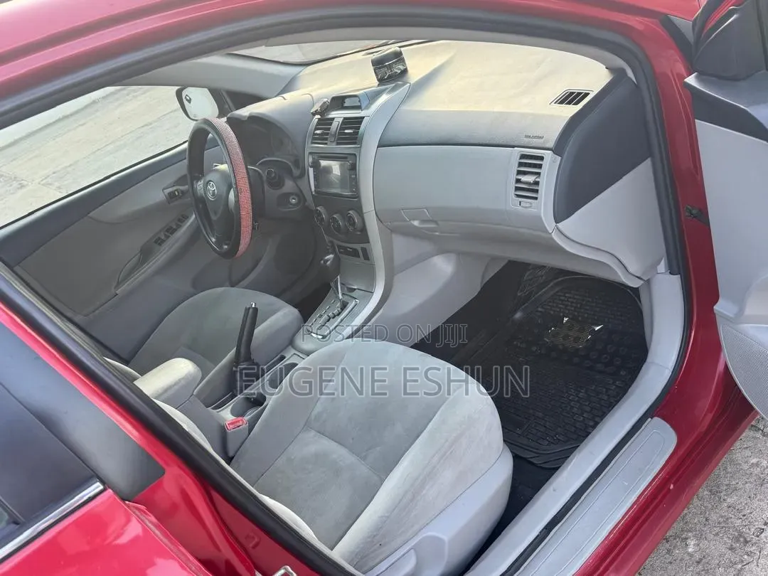 Toyota Corolla 2012 Red