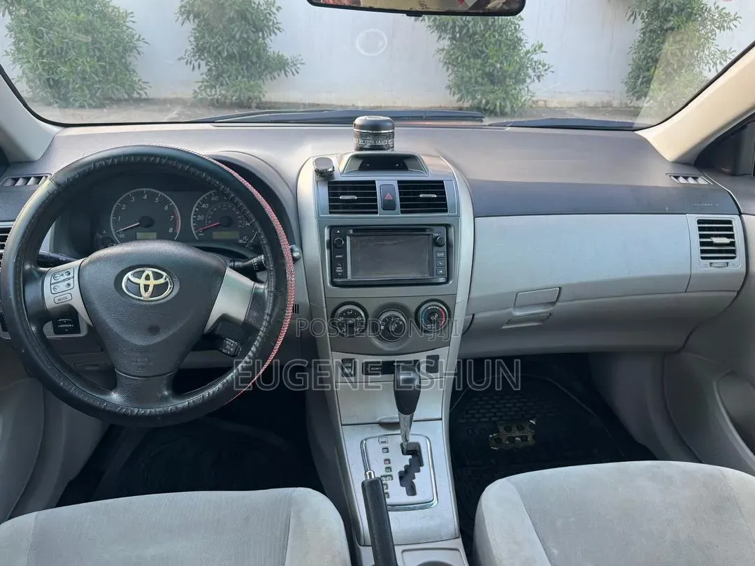 Toyota Corolla 2012 Red
