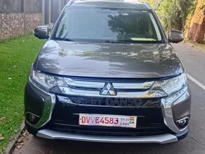 Mitsubishi Outlander SEL AWC 2018 Gray