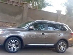 Mitsubishi Outlander SEL AWC 2018 Gray
