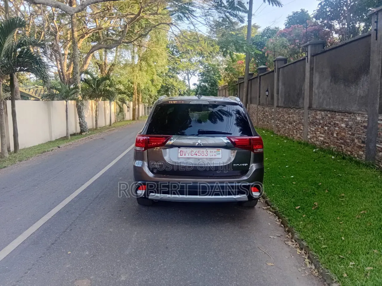 Mitsubishi Outlander SEL AWC 2018 Gray