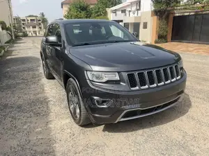 Jeep Grand Cherokee Altitude 4dr SUV (3.6L 6cyl 8A) 2015 Gray