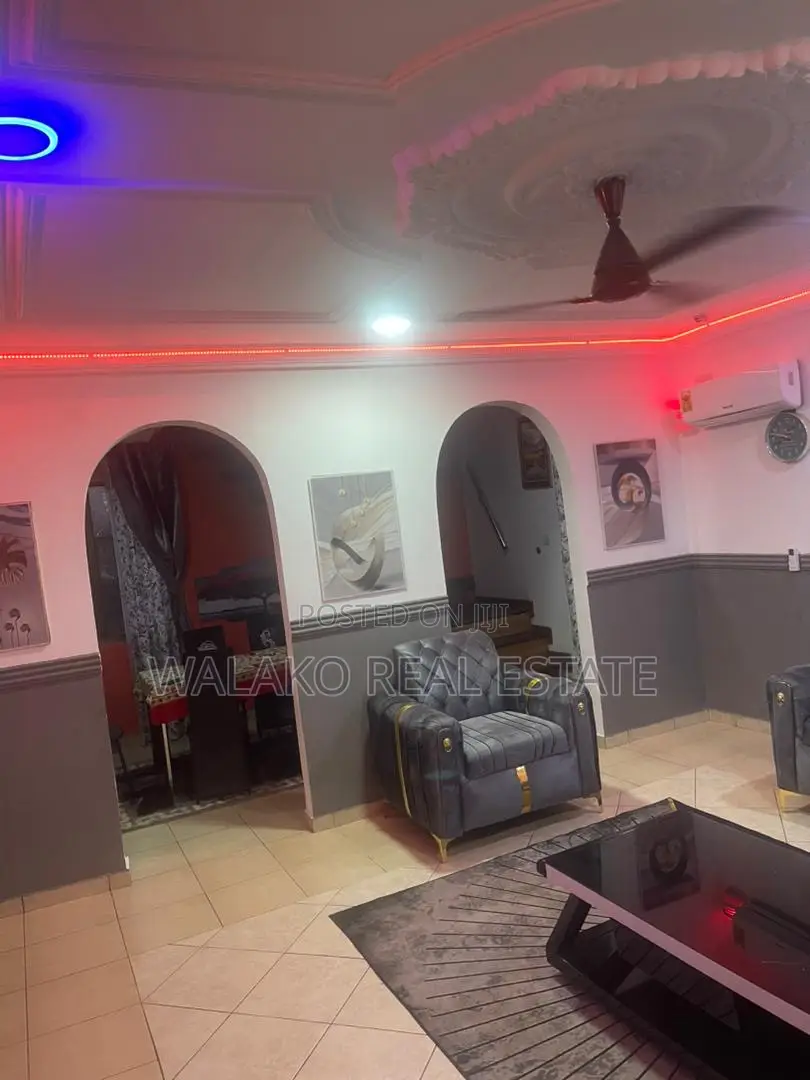 6bdrm House in Ofankor for sale