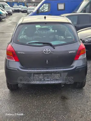 Toyota Avensis 2010 Black