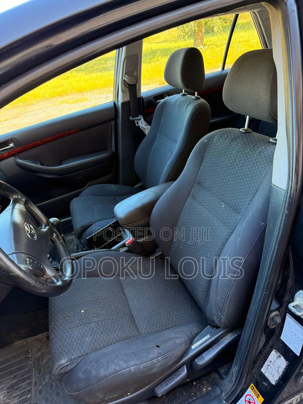 Toyota Avensis 2010 Black