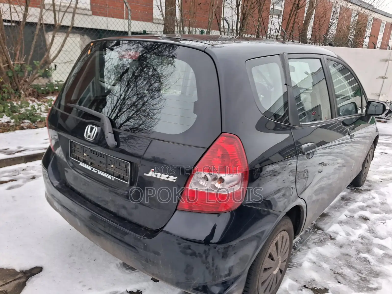 Toyota Avensis 2010 Black