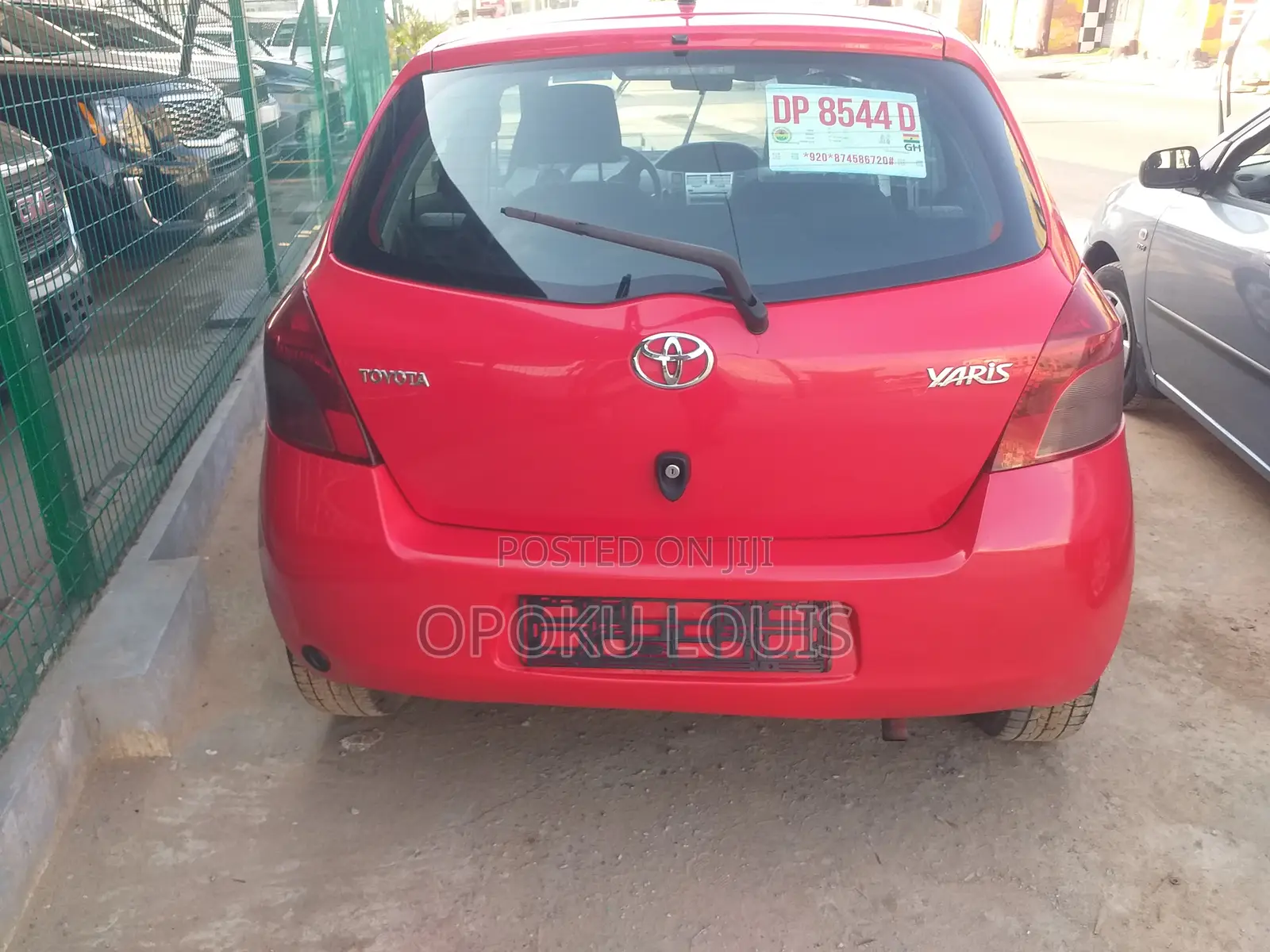Toyota Avensis 2010 Black